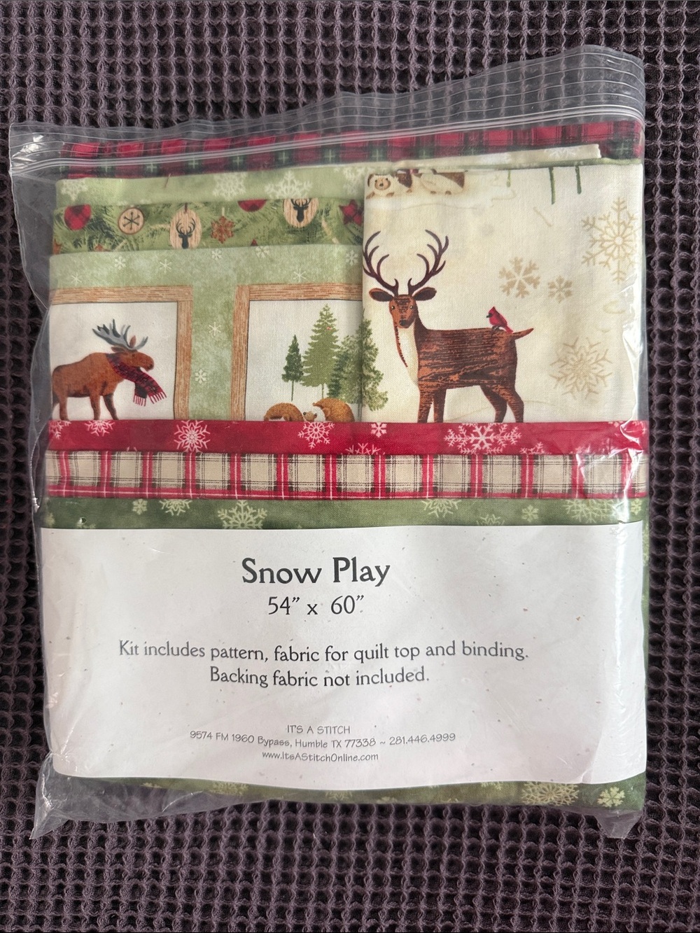 Winter's Friends Holiday Quilt Kit - Red & Green